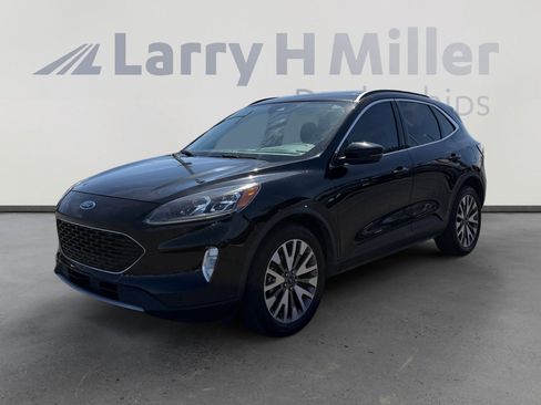 Used 2020 Ford Escape Titanium AWD/4WD image 1