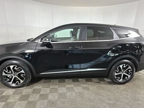 Used 2023 Kia Sportage EX FWD image 6
