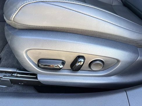 Used 2023 Lexus ES 350 w/ Accessory Package (Z2) image 13