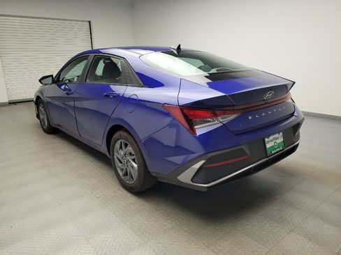 Used 2024 Hyundai Elantra SEL FWD image 5