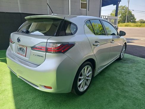 Used 2012 Lexus CT 200h Premium FWD image 3