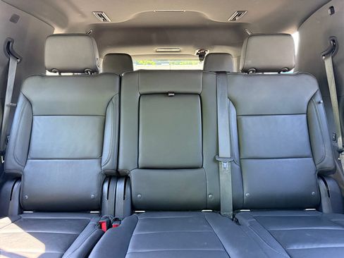 Certified 2021 Chevrolet Tahoe Z71 w/ Z71 Signature Package AWD/4WD image 39