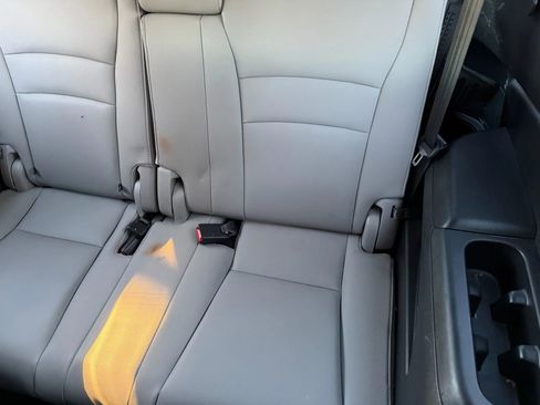 Used 2018 Honda Pilot Touring image 21