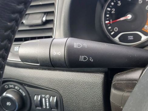 Used 2020 Jeep Renegade Limited w/ Advanced Technology Group image 19