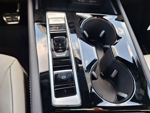 New 2026 Volkswagen Atlas Cross Sport SEL Premium R-Line image 18