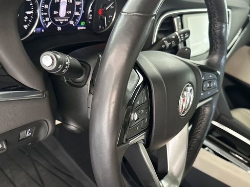 Used 2022 Buick Enclave Avenir w/ Avenir Technology Package image 21