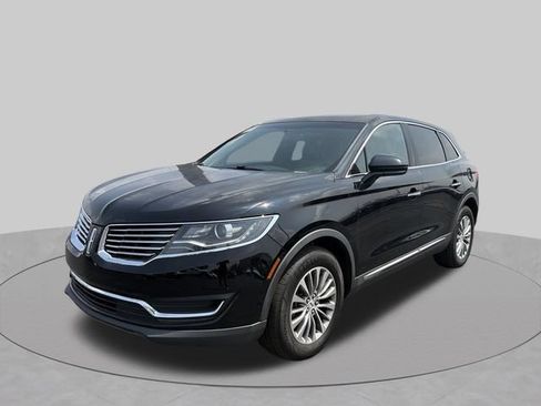 Used 2018 Lincoln MKX Select w/ Select Plus Package AWD/4WD image 11