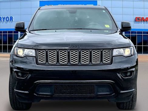 Used 2022 Jeep Grand Cherokee Laredo X AWD/4WD image 2