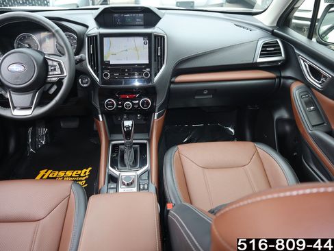Used 2023 Subaru Forester Touring AWD/4WD image 12