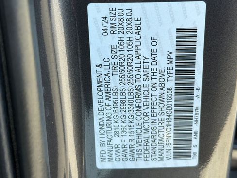 Used 2025 Honda Pilot Elite image 31