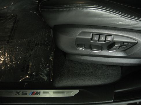 Used 2018 BMW X5 M AWD/4WD image 14