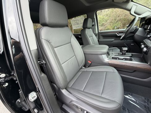 New 2026 GMC Sierra 1500 SLT w/ SLT Premium Plus Package image 28