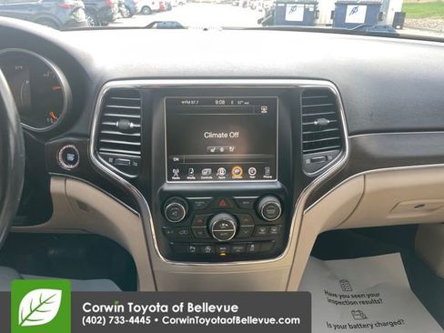 Used 2017 Jeep Grand Cherokee Limited w/ Luxury Group II image 11