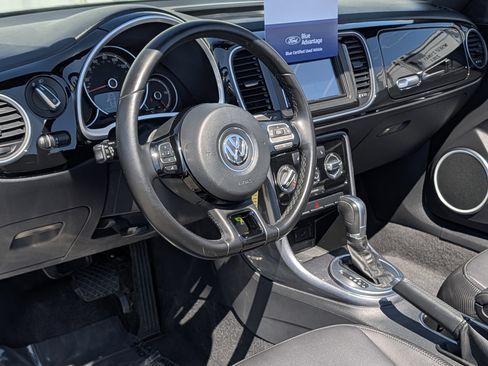 Used 2018 Volkswagen Beetle 2.0T S image 17