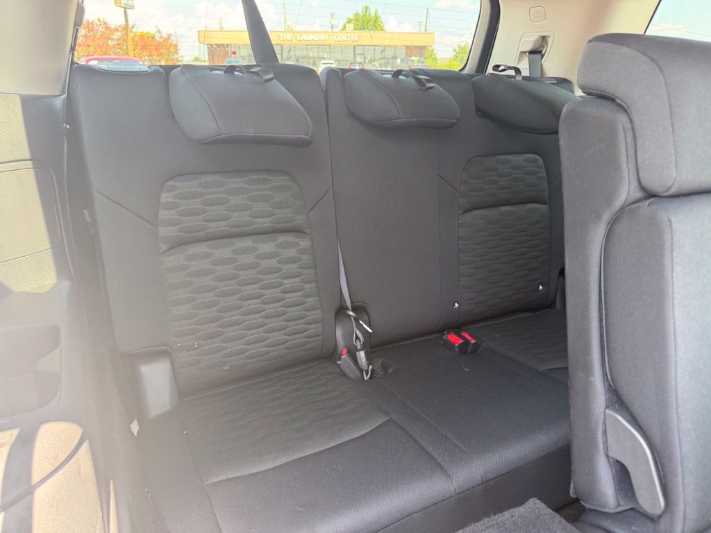 Used 2025 Nissan Pathfinder SV AWD/4WD image 40