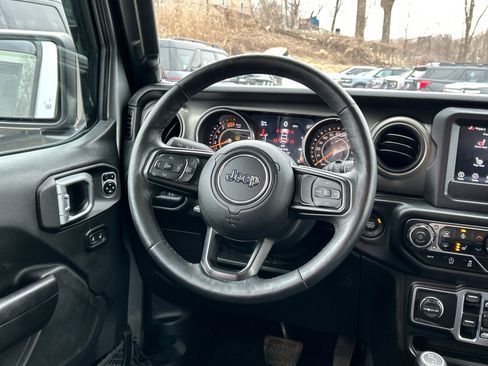 Used 2020 Jeep Wrangler Unlimited Sport image 23