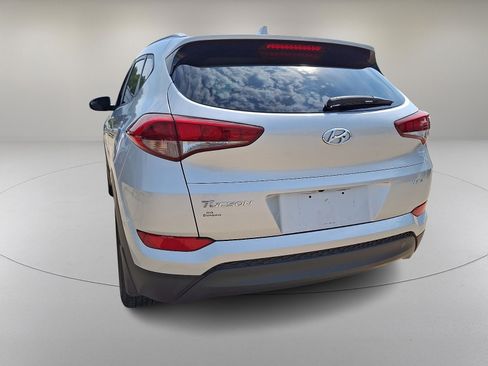 Used 2018 Hyundai Tucson SEL w/ Winter Package AWD/4WD image 8