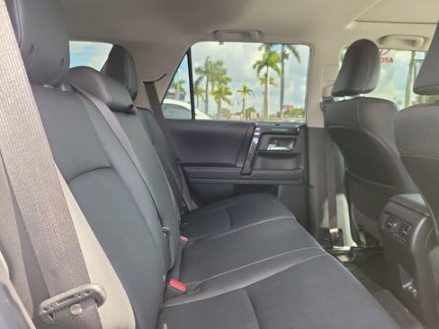 Used 2022 Toyota 4Runner TRD Off-Road Premium image 15