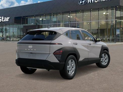 New 2026 Hyundai Kona SE image 4