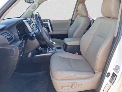 Used 2017 Toyota 4Runner Limited AWD/4WD image 10