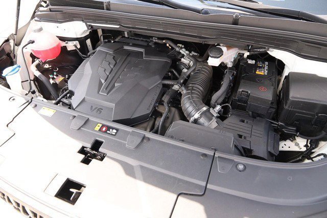 Used 2025 Kia Carnival FWD image 29