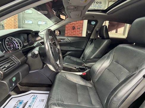 Used 2015 Honda Accord EX-L image 9