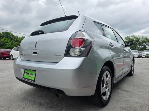 Used 2009 Pontiac Vibe w/ Preferred Package image 11