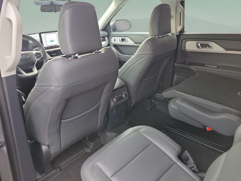 New 2026 Ford Explorer Active w/ Active Comfort Package AWD/4WD image 10
