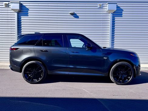 New 2026 Land Rover Range Rover Sport Dynamic SE AWD/4WD image 8