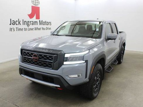 Certified 2023 Nissan Frontier PRO-4X w/ Pro-4X Premium Package AWD/4WD image 2