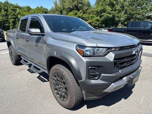 Used 2025 Chevrolet Colorado Trail Boss AWD/4WD image 1