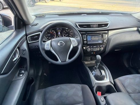 Used 2015 Nissan Rogue SV w/ SV Premium Package AWD/4WD image 13