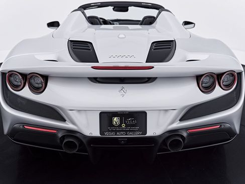 Used 2022 Ferrari F8 Tributo RWD image 49