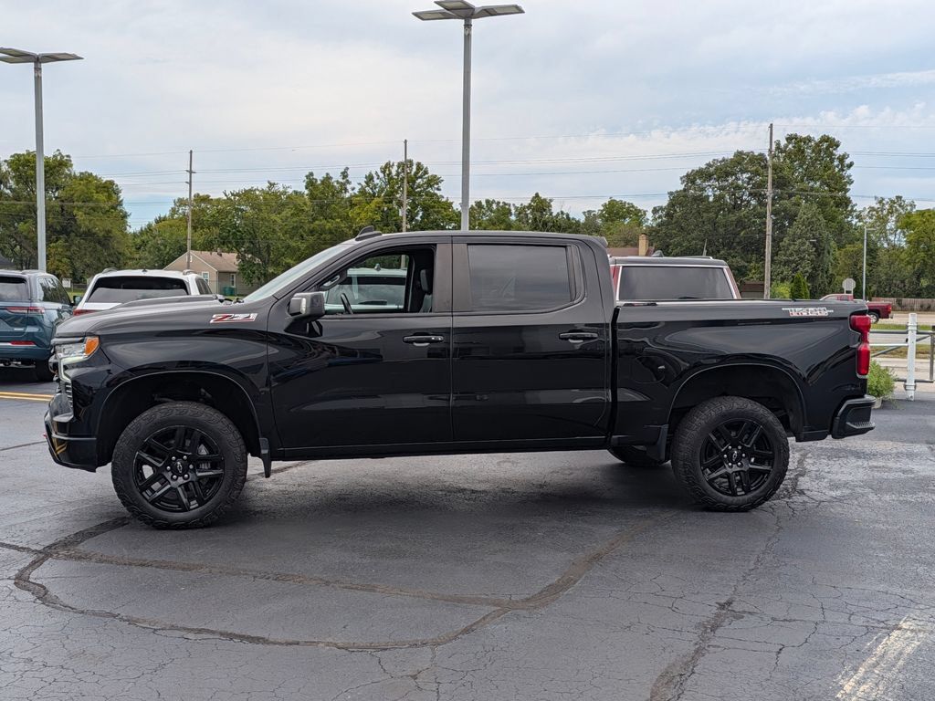 Used 2022 Chevrolet Silverado 1500 LT Trail Boss w/ LT Trail Boss Premium Package AWD/4WD image 4