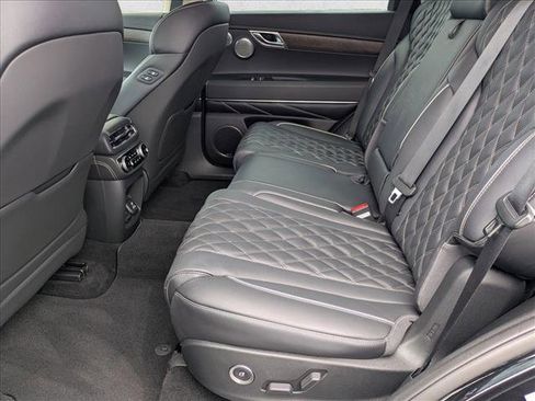 Used 2024 Genesis GV80 3.5T Advanced AWD/4WD image 18