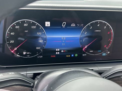 New 2026 Mercedes-Benz GLS 450 4MATIC image 31