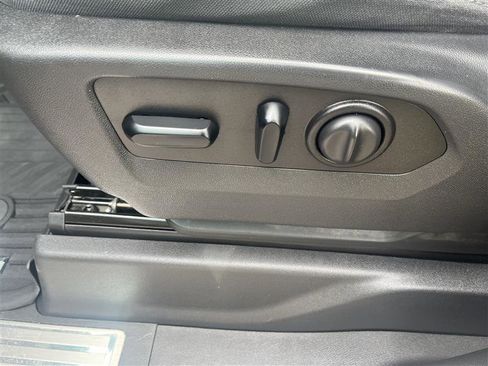 Used 2021 Chevrolet Silverado 1500 RST image 9