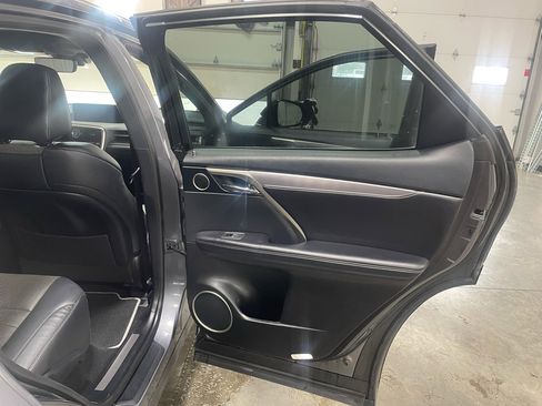 Used 2019 Lexus RX 450h AWD image 35