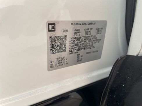 Used 2025 Buick Envista Sport Touring image 23