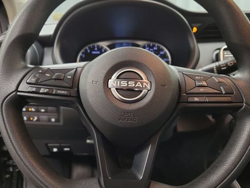 Used 2024 Nissan Kicks S FWD image 17