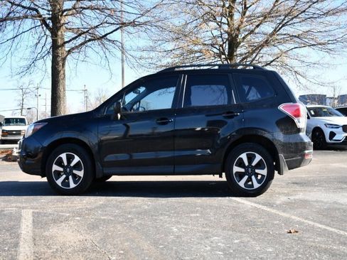 Used 2017 Subaru Forester 2.5i w/ Alloy Wheel Package image 4