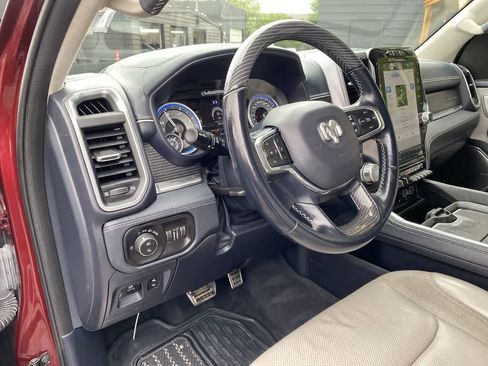 Used 2022 RAM 1500 Limited AWD/4WD image 2