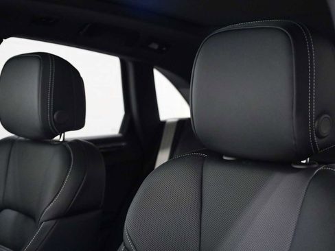 New 2026 Porsche Macan S image 19