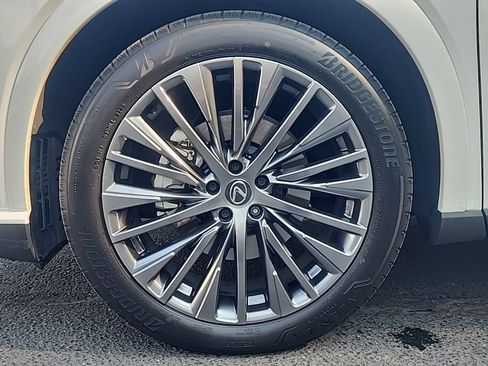 Certified 2025 Lexus RX 450h AWD w/ Convenience Package image 28