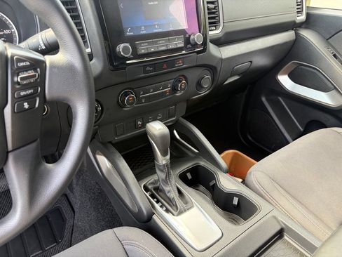 Certified 2024 Nissan Frontier SV w/ Technology Package AWD/4WD image 20