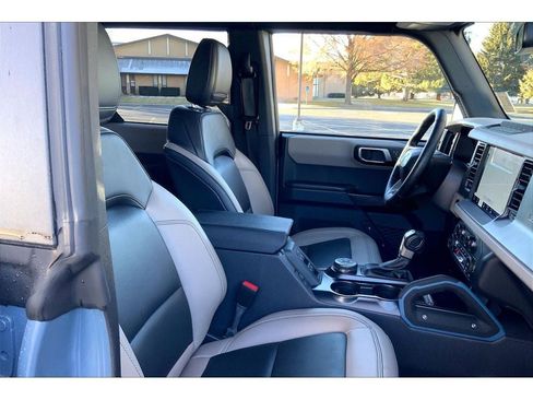 Used 2024 Ford Bronco Wildtrak image 8