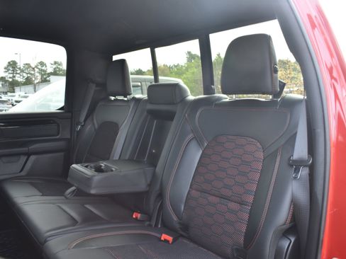 Used 2022 RAM 1500 Big Horn w/ Built-to-serve Edition image 29