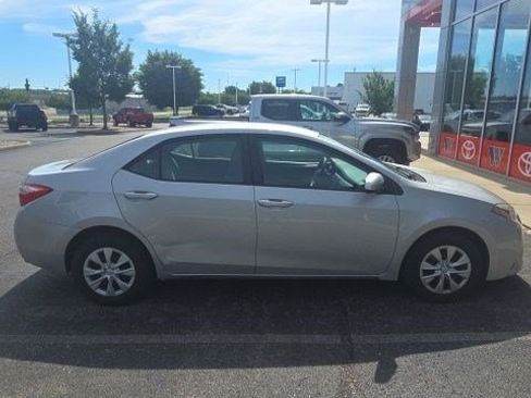Used 2015 Toyota Corolla L FWD image 2
