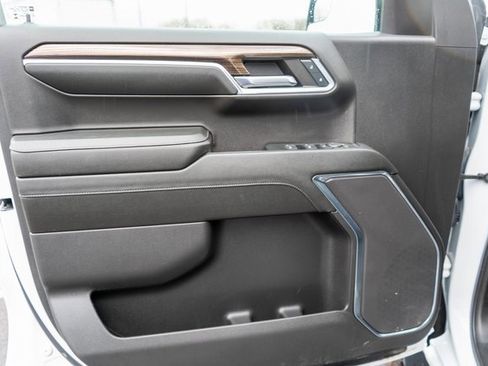 Used 2024 Chevrolet Silverado 1500 LT Trail Boss image 17