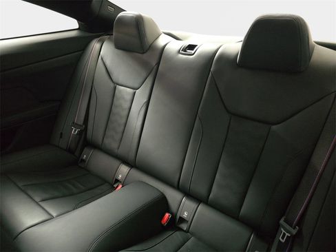 Used 2023 BMW M4 xDrive Competition w/ Executive Package image 17